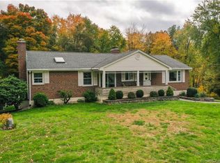 152 Bayberry Rd, Glastonbury, CT 06033