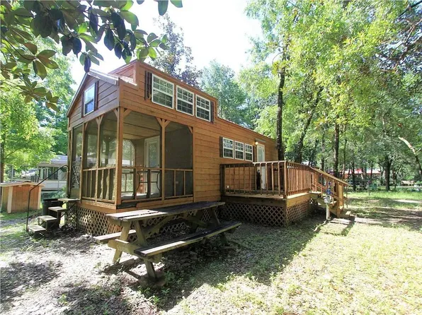 318 S Deer Ave, Wewahitchka, FL 32465