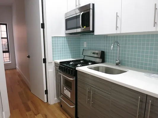 Rented by Rennit Inc. | media 51