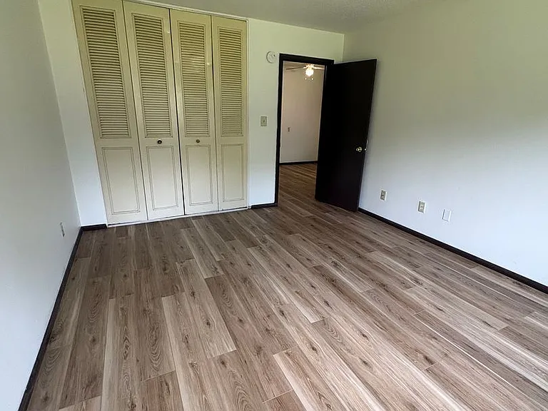 791 Russell Rd — Photo 7