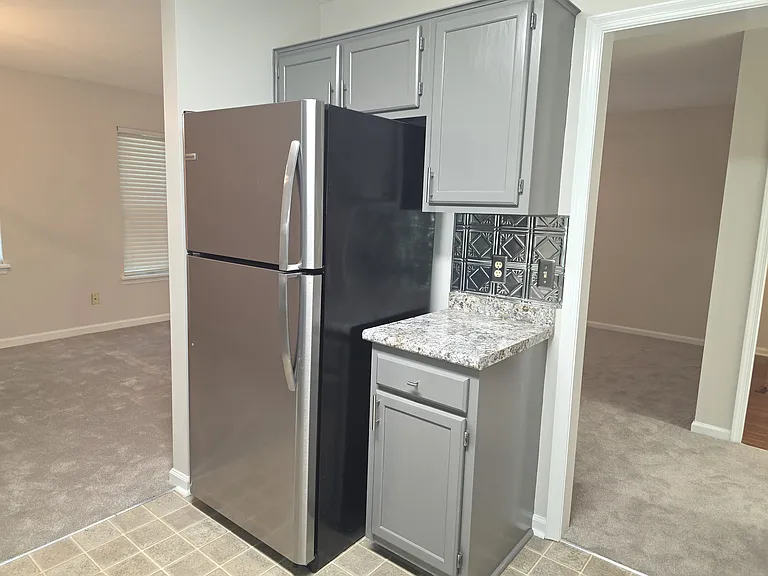 727 Shelby Dr — Photo 9