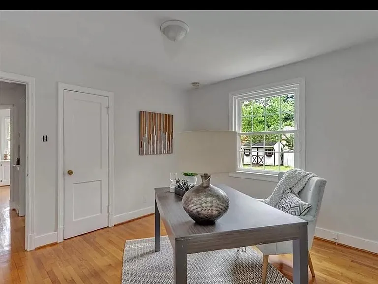 5013 W Franklin St — Photo 14