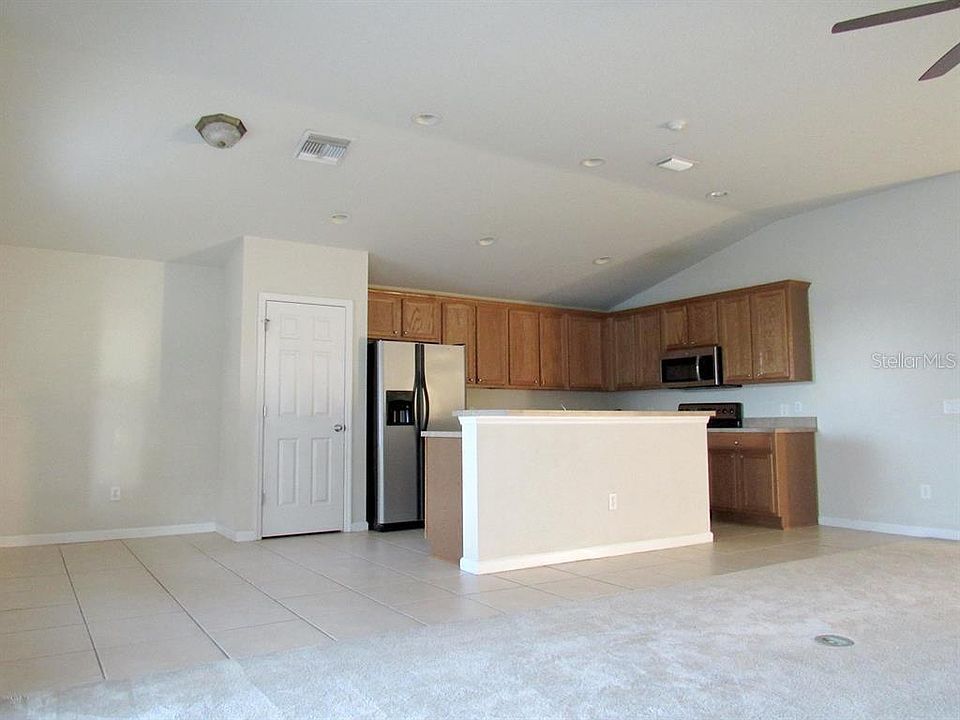 2nd image of 5528 SW 39th St