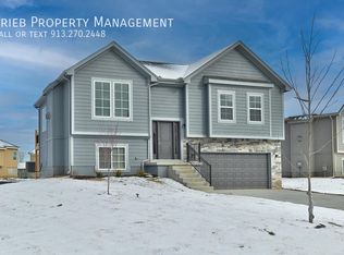 31490 W 170th Ter, Gardner, KS 66030