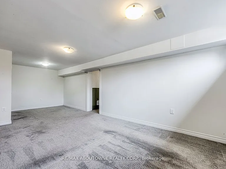 530 Lees Ln — Photo 20