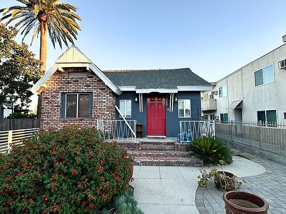 2nd image of 11208 Califa St
