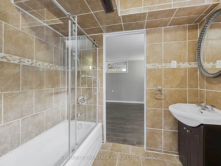 51 Burbank Cir #BASEMENT — Photo 19