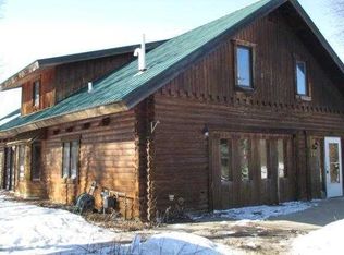 508 Gladys Ave NE, Warroad, MN 56763