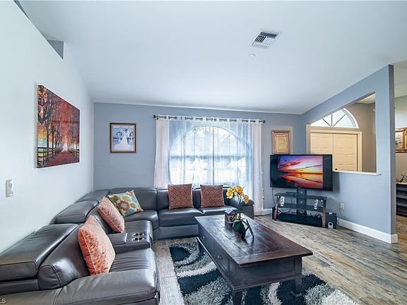 4th image of 2508 Elva Pl