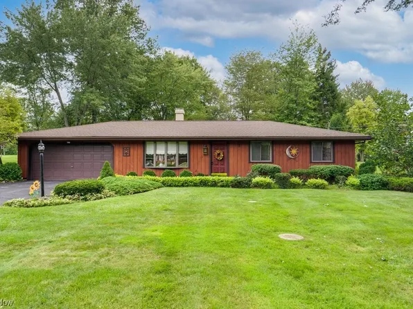 7721 Sagamore Hills Blvd, Northfield, OH 44067