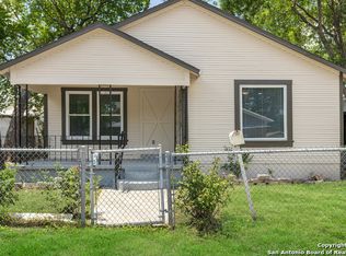 1906 Montezuma St, San Antonio, TX 78207