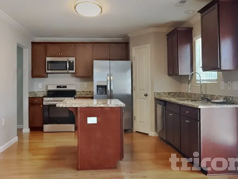 3007 Stauton Dr — Photo 5