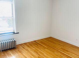 7043 S Constance Ave APT 2A, Chicago, IL 60649