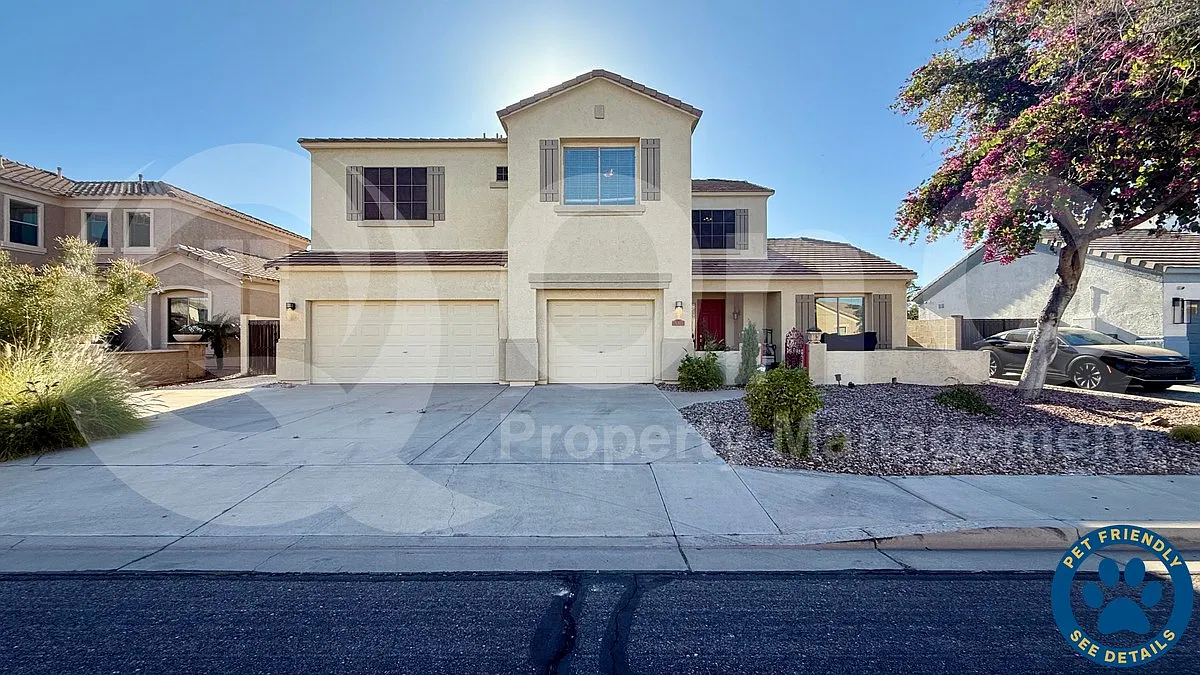 6 bed, 5.0 bath, 4106 sqft, $4,199 — Photo 1