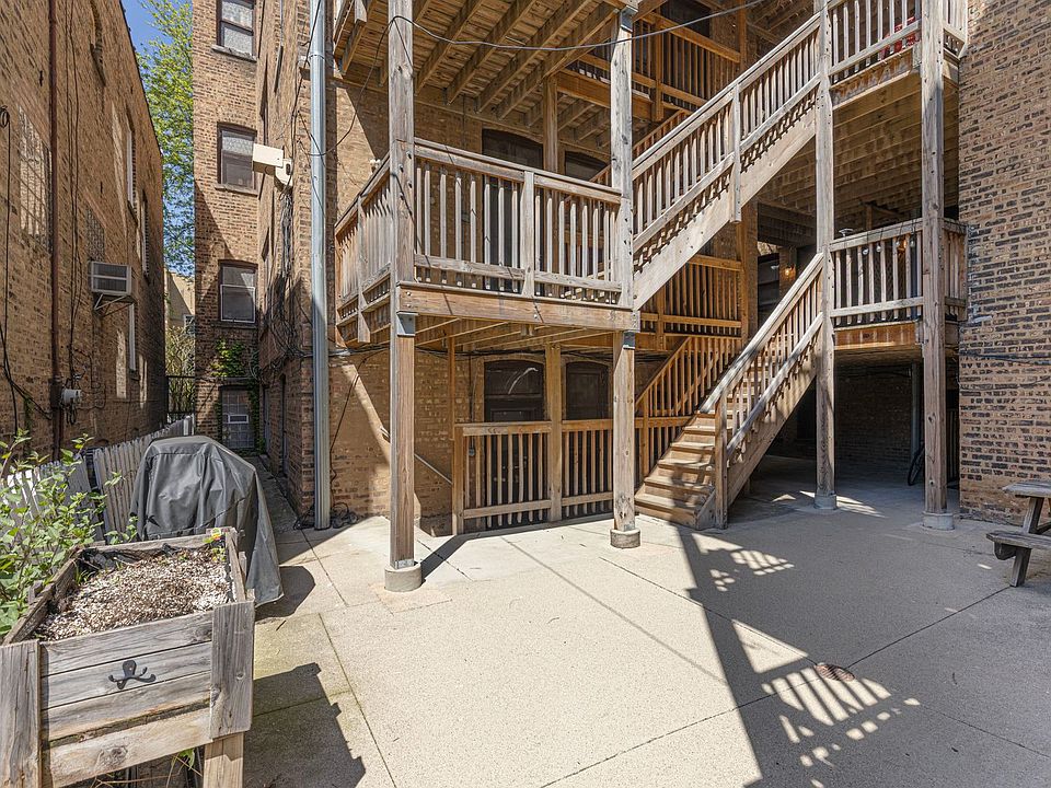 1st image of 2629 W Ainslie St #3