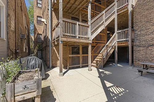 2629 W Ainslie St #3 Photo 1