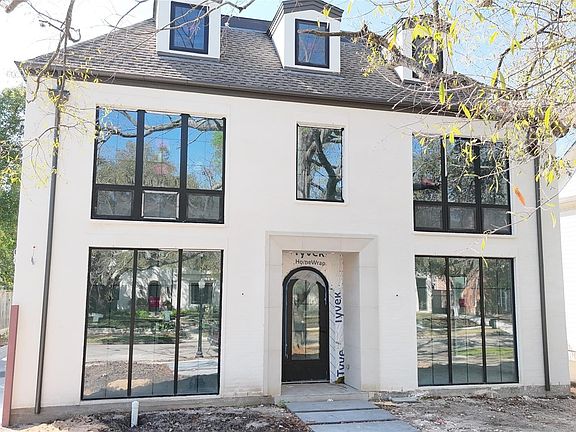 3rd image of 2217 Pelham Dr