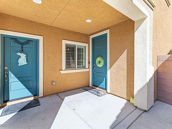 3rd image of 1112 Adobe Creek Ct