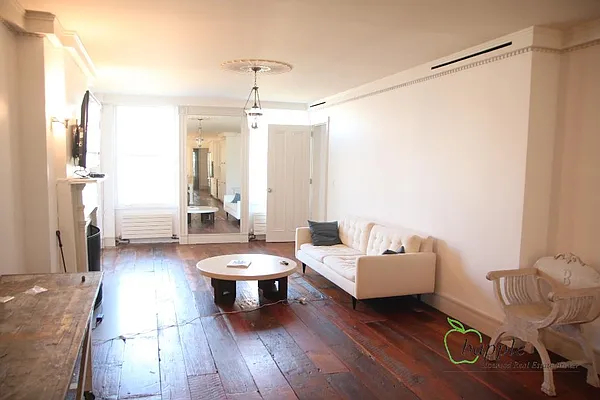 Rented by Bapple | media 16
