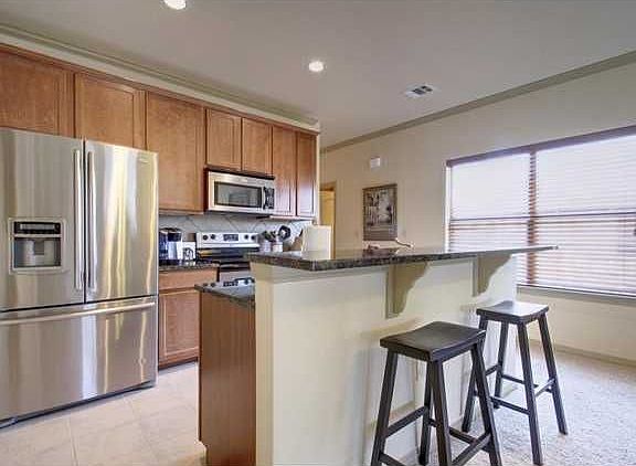 5th image of 2101 Town Centre Dr APT 2008