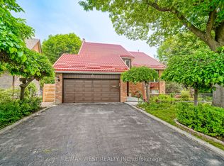 18 Trillium Ct, Brampton, ON L6S3L8