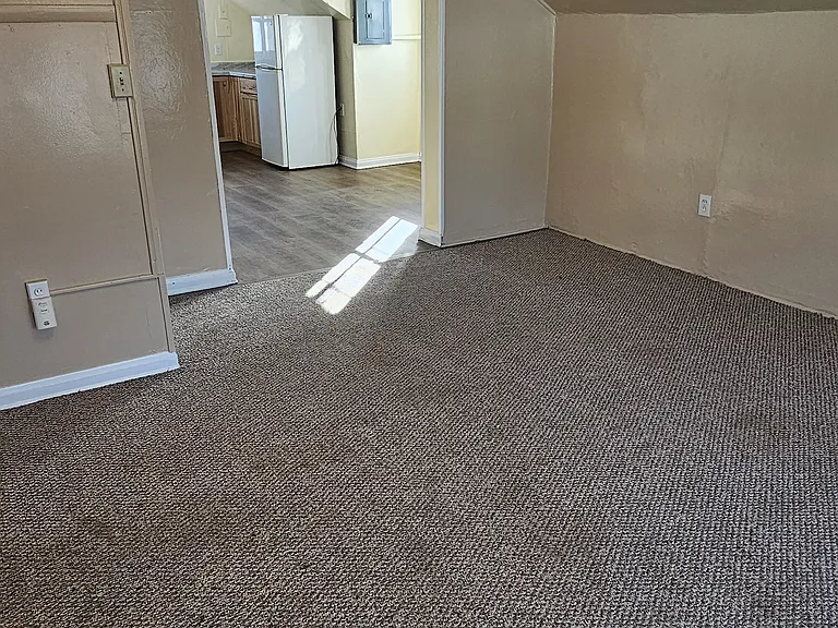 206 E Danaher St #3 — Photo 9