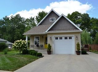 207 W Water St, Litchfield, IL 62056