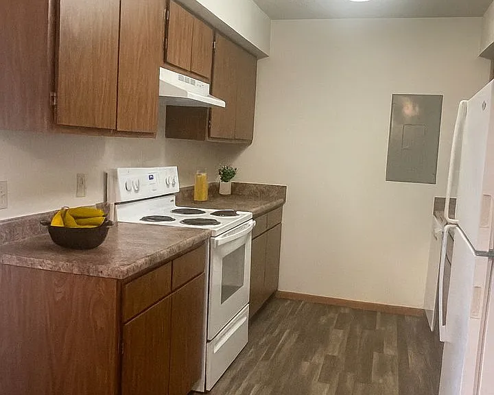 Vista Apartments — Photo 14
