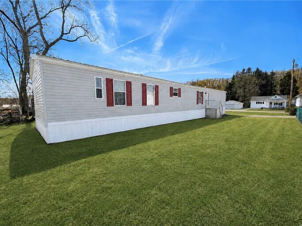 79 Park St, Republic, PA 15475
