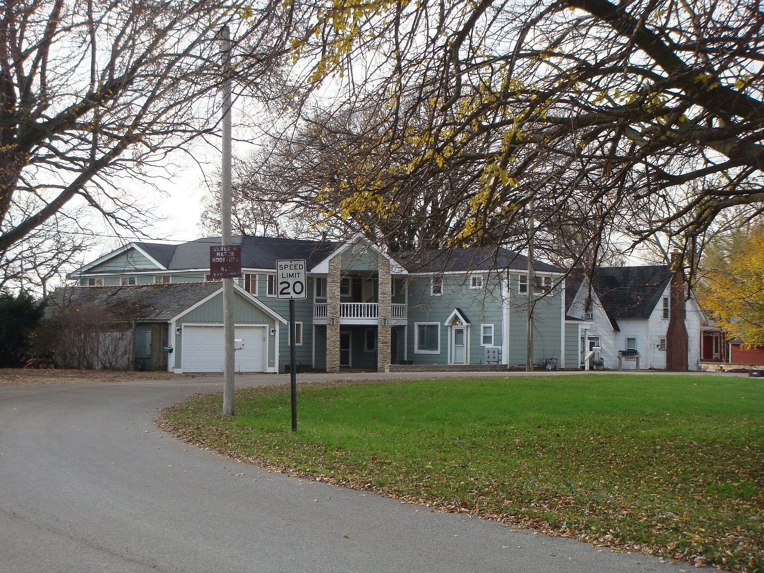 4601 W Lakeshore Dr, Mccullom Lake, IL 60050 Zillow