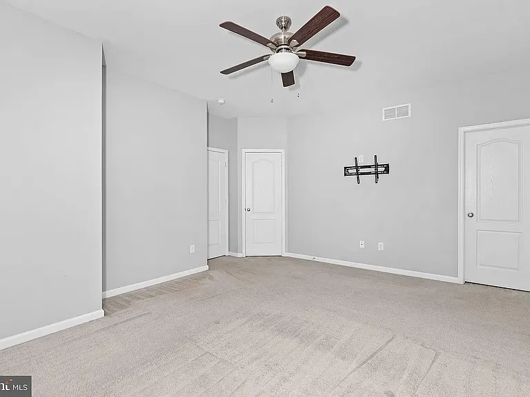 2223 N Okeeffe Ln — Photo 12