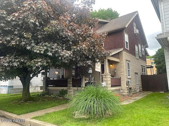 1st image of 2504 Grand St