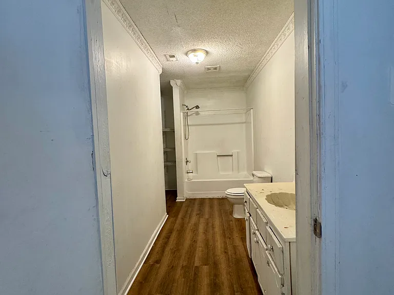 556 Lesesne St — Photo 17