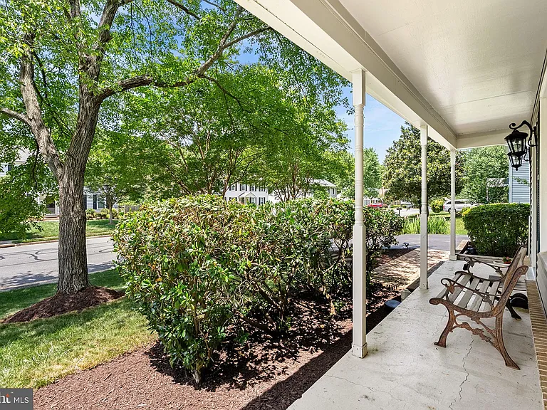 5405 Hampton Forest Way — Photo 2