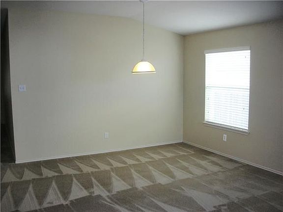 4th image of 1512 Sweet Leaf Ln