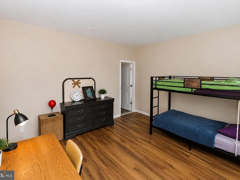 9203 Rice Ave — Photo 37