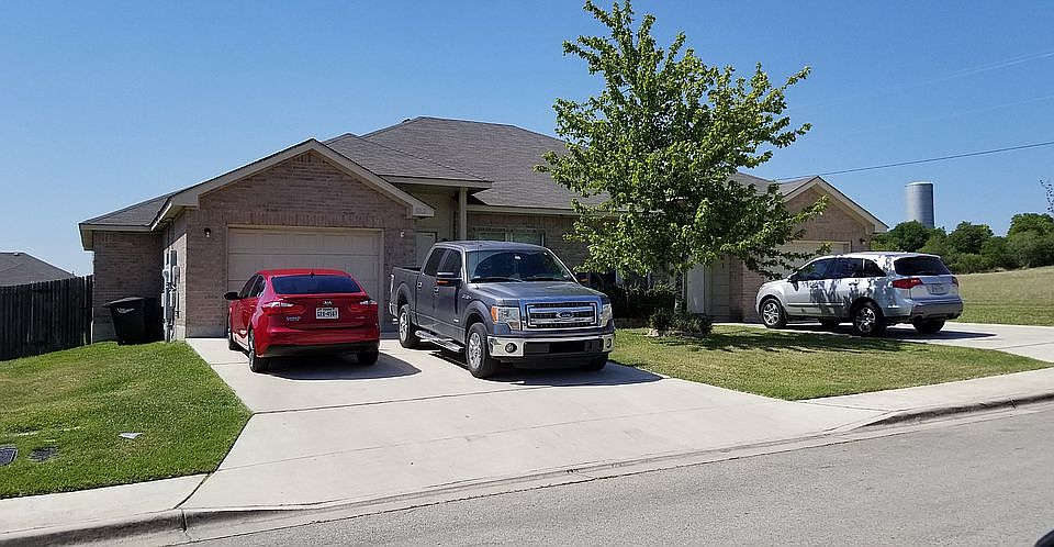 1st image of 3010 Douglas Fir Dr