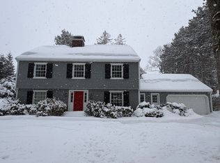 10 Appletree Ln, Andover, MA 01810