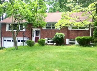 153 Leach Ave, Park Ridge, NJ 07656