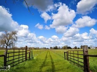 19950 Disch Rd, Lockeford, CA 95237