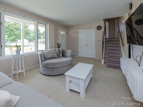 4th image of 5931 Belard St