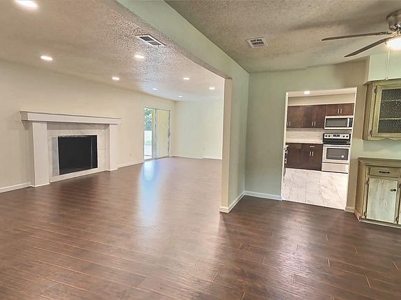 5th image of 317 Amoret Cir
