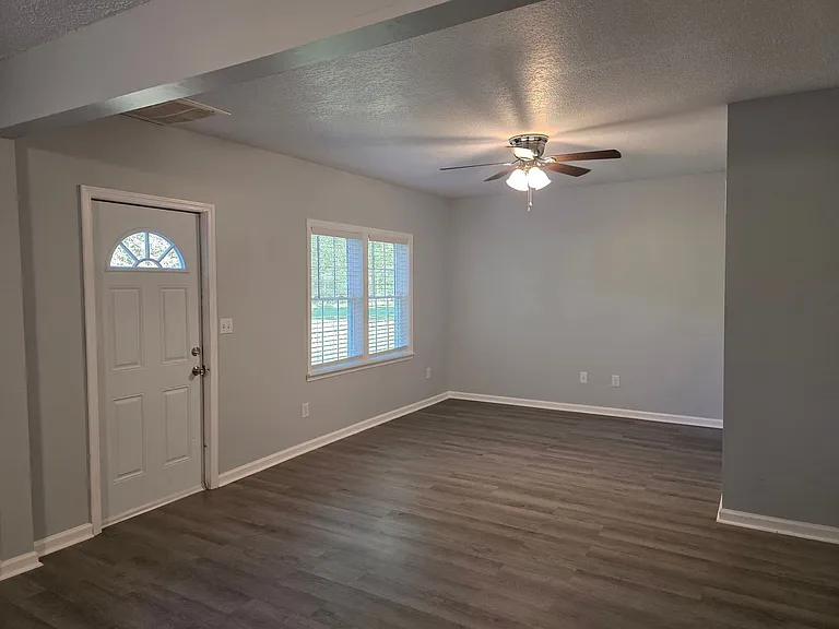 499 Central Ave — Photo 4