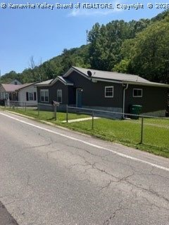 2nd image of 364 Campbells Creek Dr