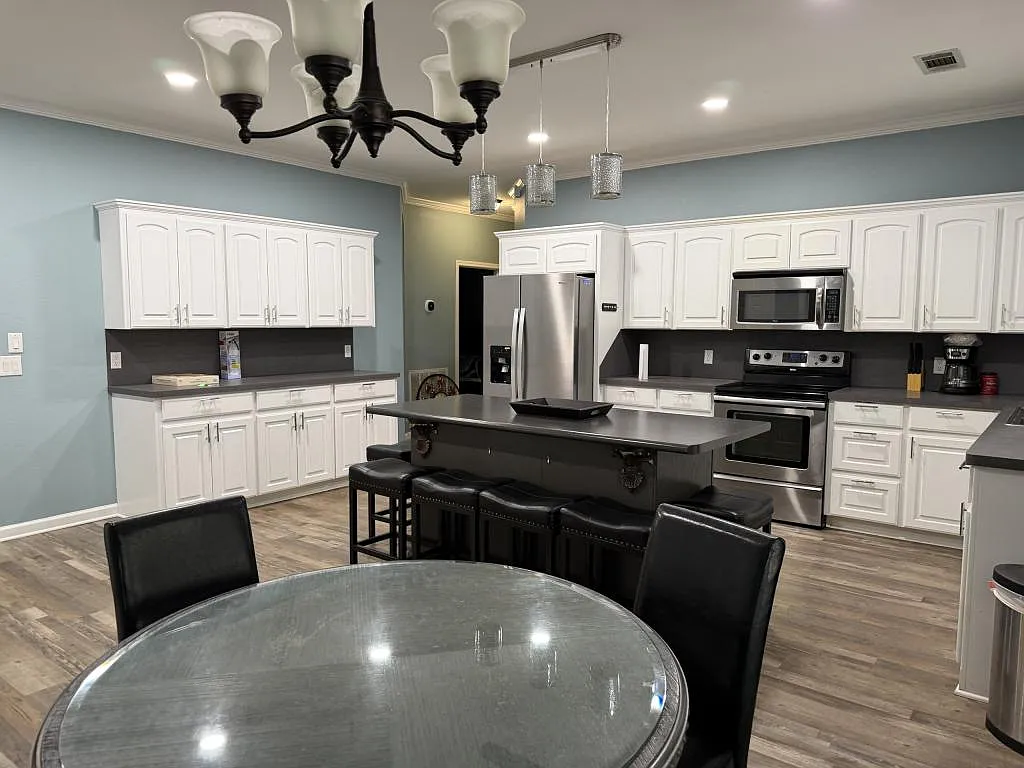 155 Lorelei Cir — Photo 4
