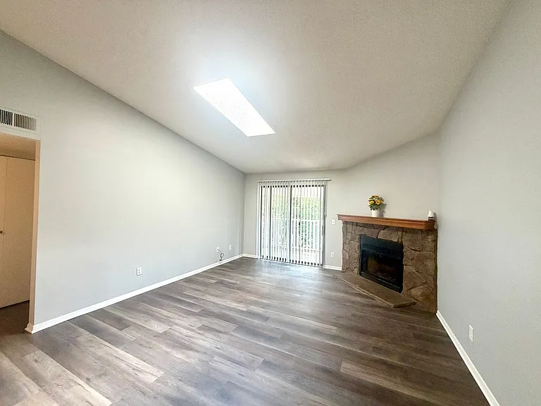 908 S Walden Way #203 — Photo 7