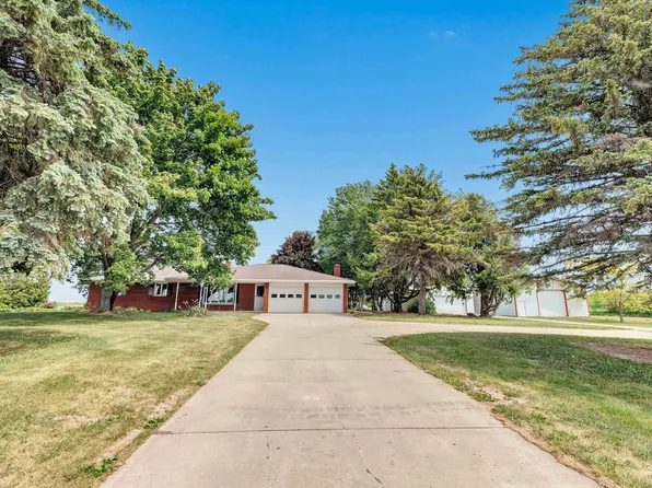 5055 Shirley Rd, Denmark, WI 54208