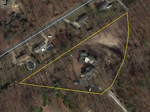 2nd image of 8012 Harpers Ln