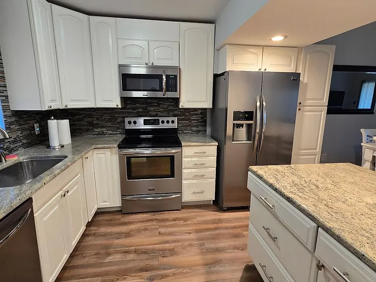 1118 Villa Ln #87 — Photo 3