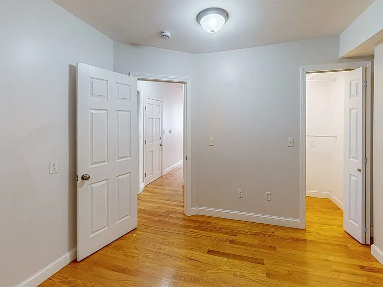 67 Marion St #2 — Photo 5
